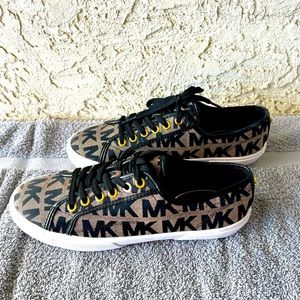 NEW Michael Kors Boerum Lace Up Sneakers